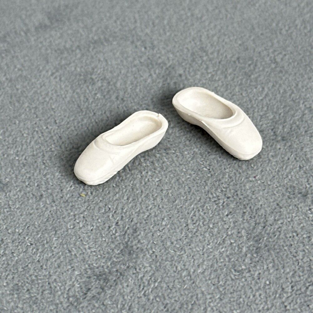 Vintage Barbie Doll White Ballet Slippers Toe Shoes No Ribbon Rubber Hong Kong